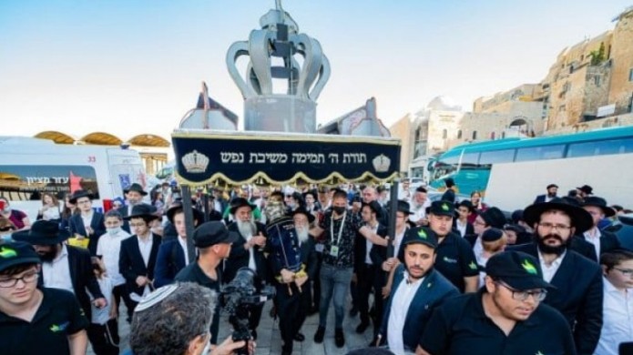 התרגשות שיא לקראת סיום כתיבת הס