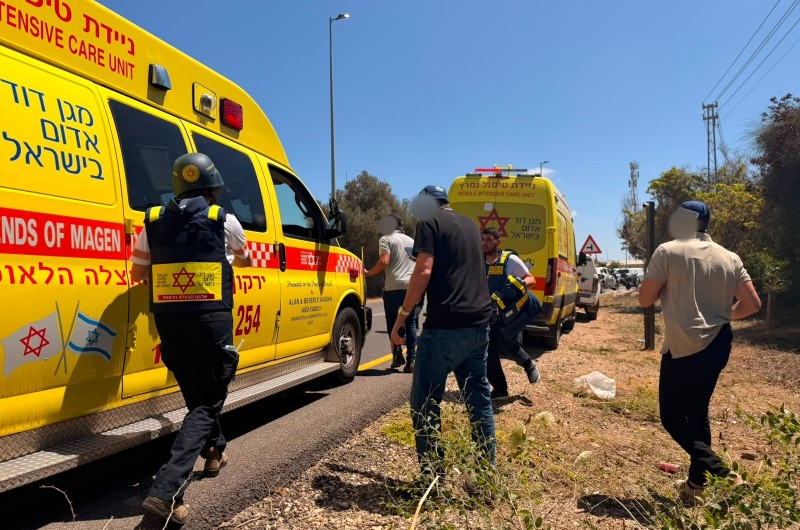 במספר זירות: אדם נרצח ו-5 נפצעו בפיגוע ירי בשרון 