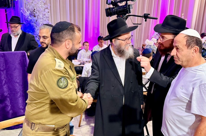 רבנים, אישי ציבור וקציני צה