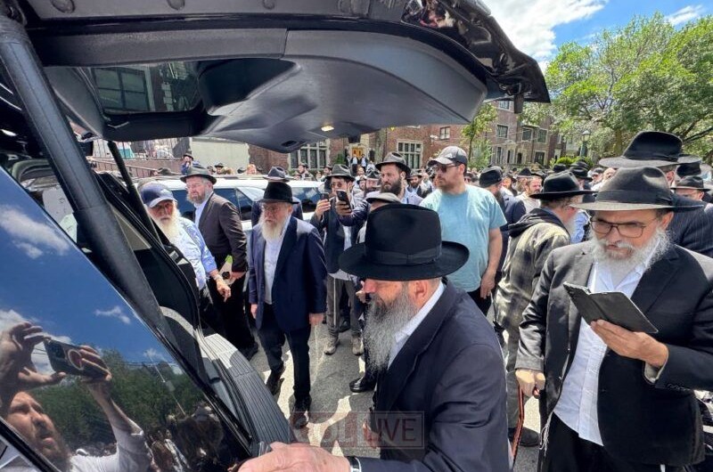 בקראון הייטס ליוו למנוחות את מרת רבקה רובשקין ע