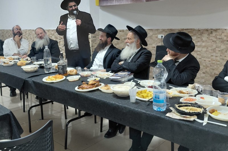 התוועדות ג' תמוז בבית חב