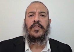 פרשת חוקת פותחת 