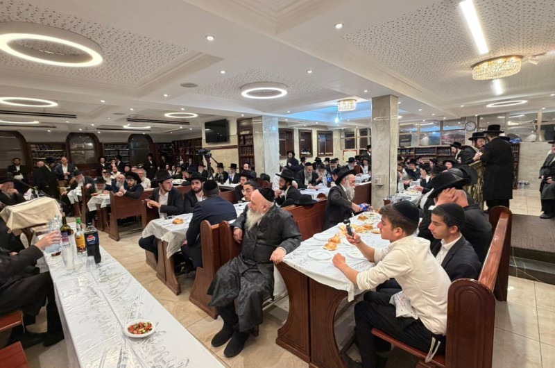 מאות התכנסו להתוועדות המרכזית ביוזמת צעירי חב