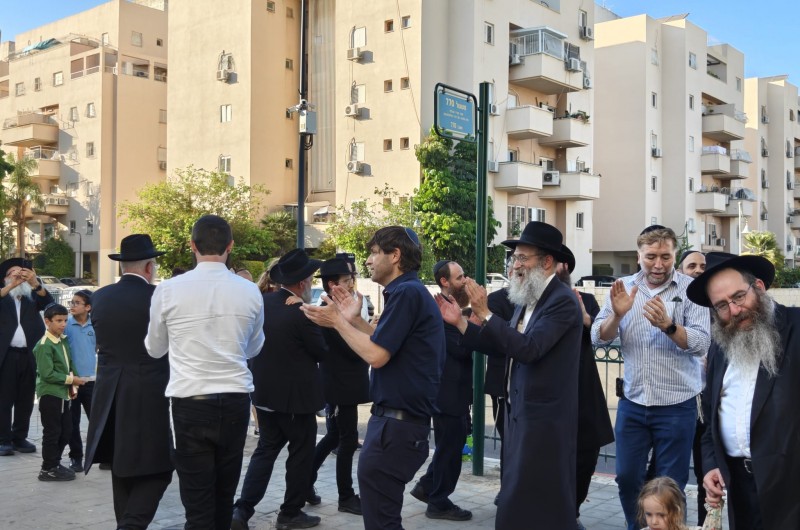 נחנך 
