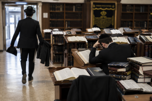 שאלה זועקת: מי החליט ששנה אחת בכולל זה הסטנדרט החבד