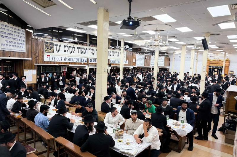 אנ