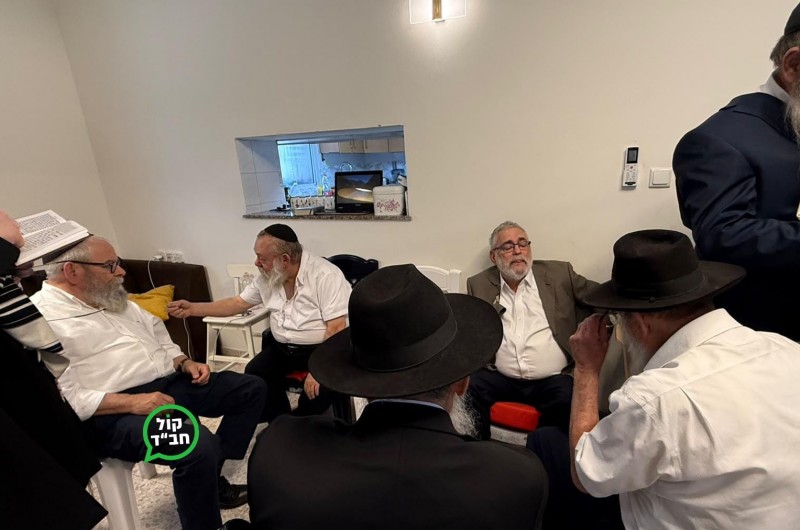 ניחום אבלים בבית משפחת ציבין בכפר חב