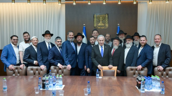 ראש הממשלה נתניהו נפגש עם רבני קהילות חב