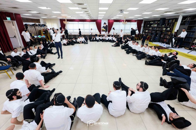 שמחת תורה בתות