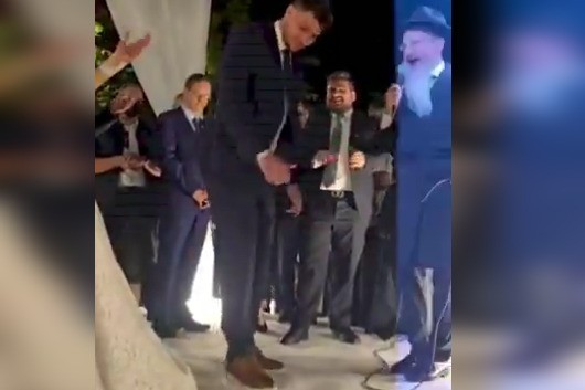 הרב לאזאר קידש - ושורד השבי שבר את הכוס תחת החופה