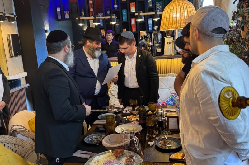 רב העיר קרסנויארסק בסיביר - השליח הרב בנימין הכהן וגנר, ערך פדיון הבן לצעיר יהודי תושב העיר בריאנסק שברוסיה, לאחר שזכה להיכנס בבריתו של אברהם אבינו ע