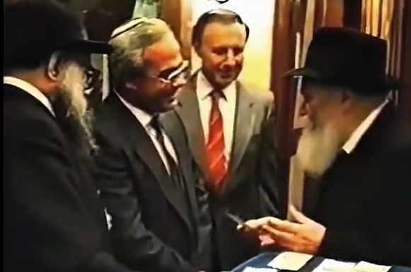היום לפני 37 שנים: ברכתו של הרבי לעיר בית שמש | צפו