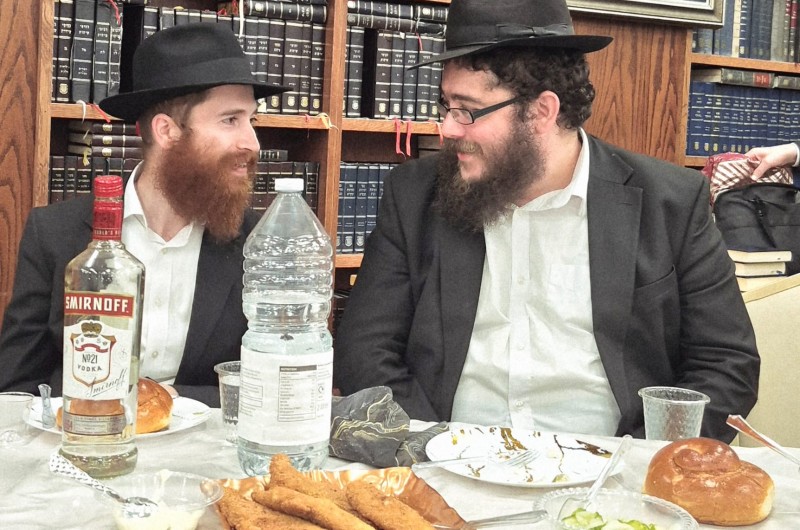 הנכדים ממלאים את מקום הרב הרץ ע