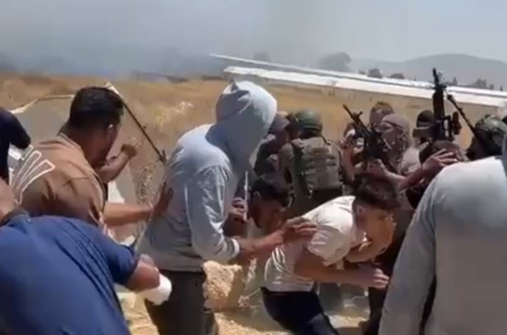 פיגוע בשומרון: נדקר במהלך כיבוי שריפה, המחבלים חוסלו