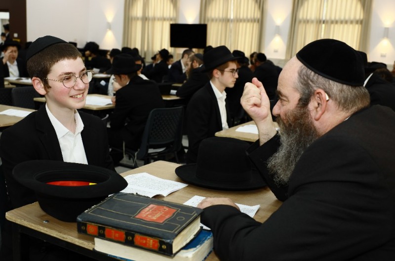 יום אבא ובן: עולים לשיעור א' הגיעו לבקר בזאל בקרית גת