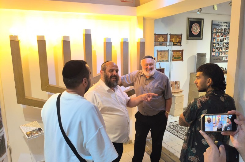 בין זיכרונות השבי לסיפור היהודי של גוש קטיף