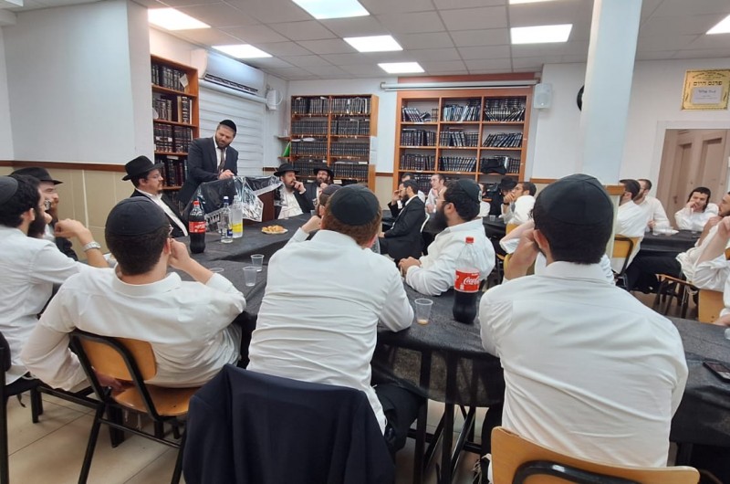 טבריה: השלוחים קיבלו את 'התלמידים השלוחים' החדשים