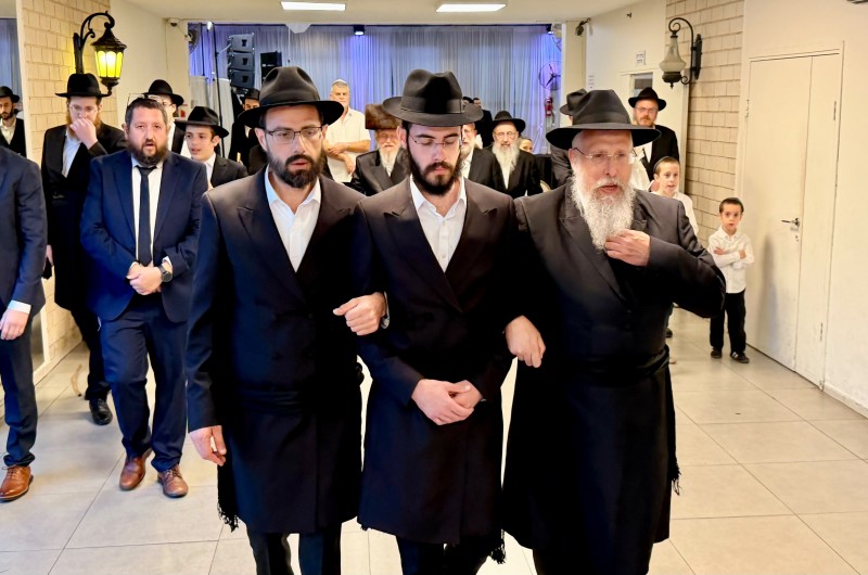 צפו בתיעוד: חתונת משפחות נחשון  מאוקראינה ודייטש מפתח תקווה