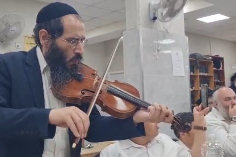 התוועדות חג הגאולה התקיימה במגדל העמק עם רבה של קרית מוצקין הרב דוד מאיר דרוקמן. האירוע אורגן בידי איש החסד ר' מוטי מרקוביץ, והכנר החסיד ר' אברהם מנחם הנעים בנגינתו.